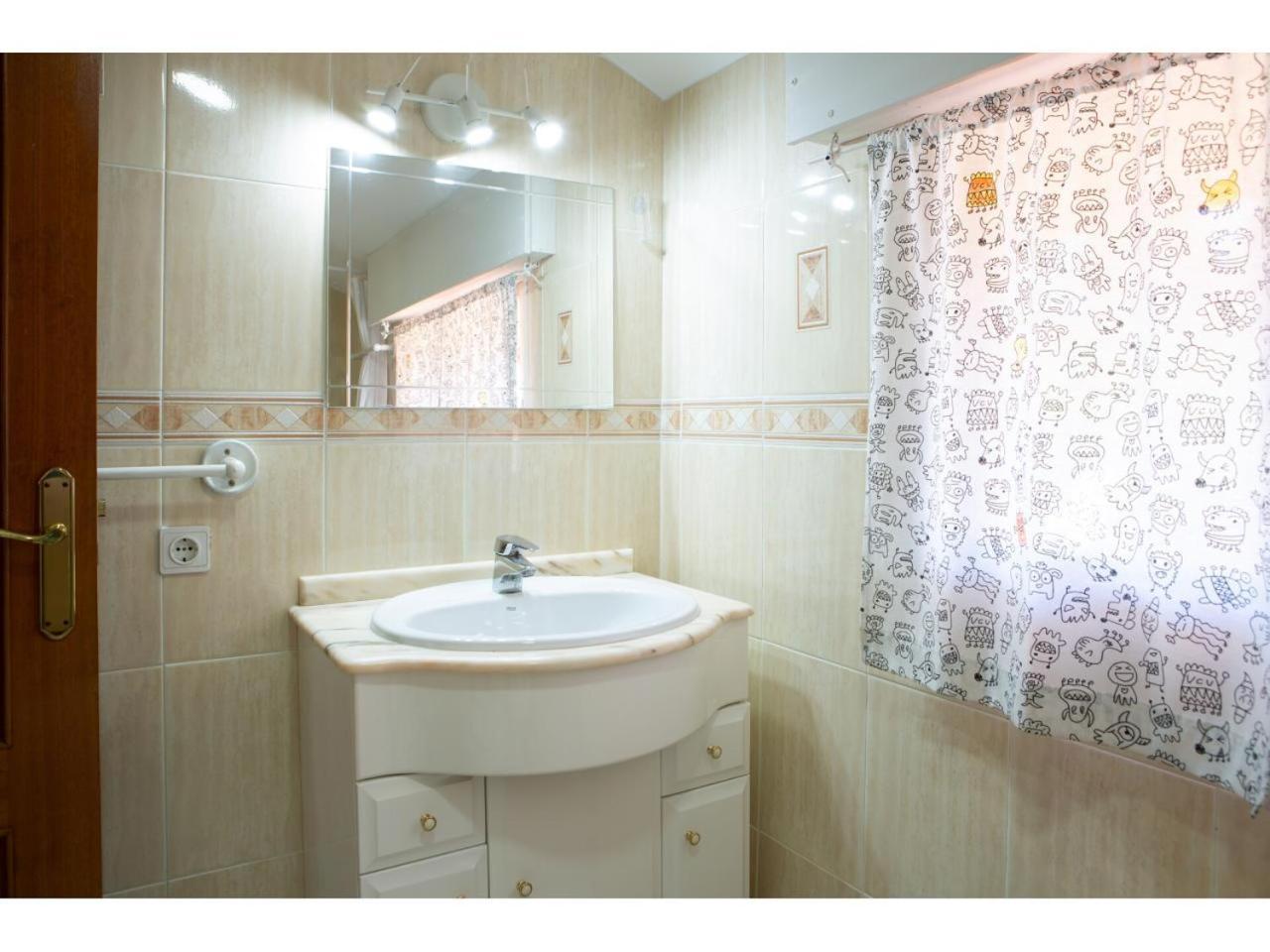 Perbes Apartment Миньо Екстериор снимка
